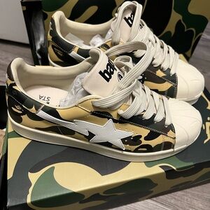 Bape camo sneakers 8.5 men